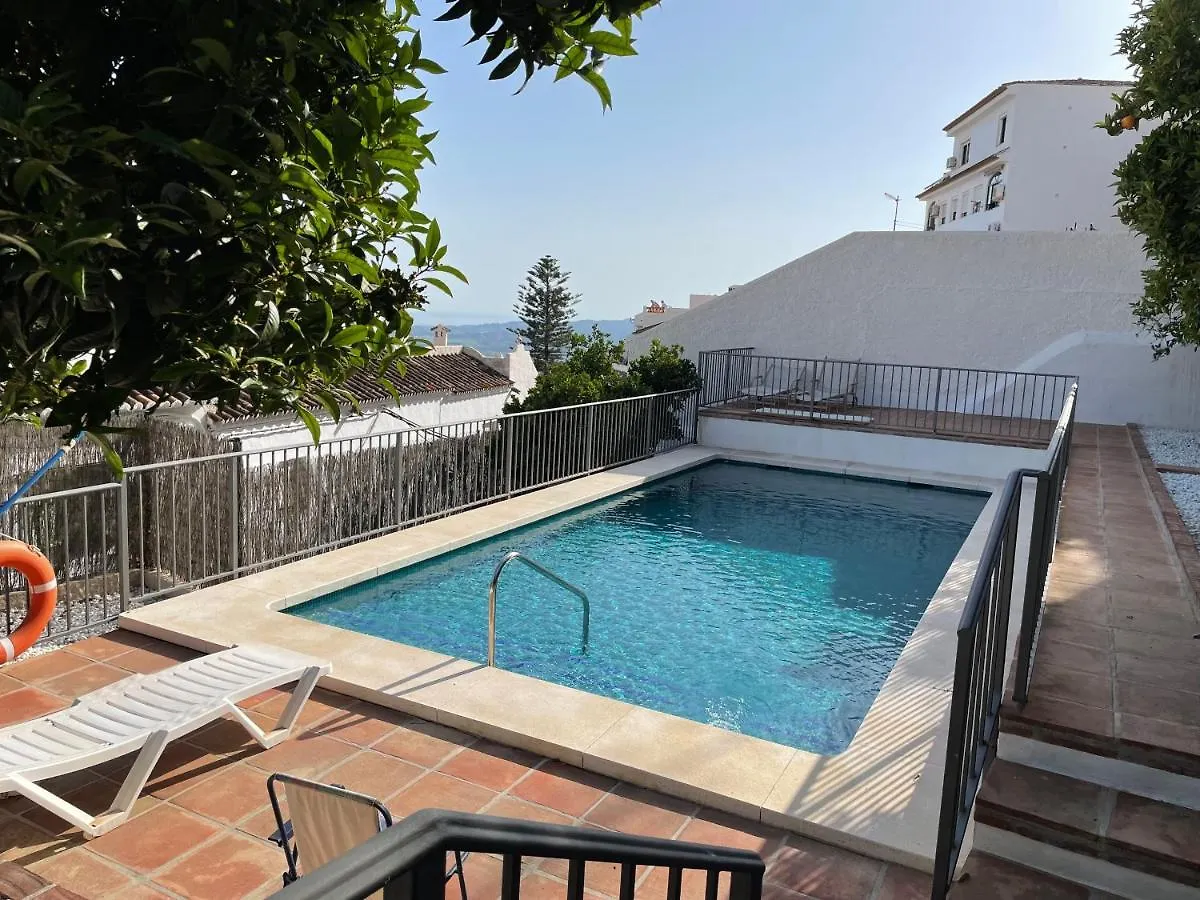 El Paraiso, Apartamento En Mijas Pueblo Con Bonitas Vistas A La Costa Y Con Piscina